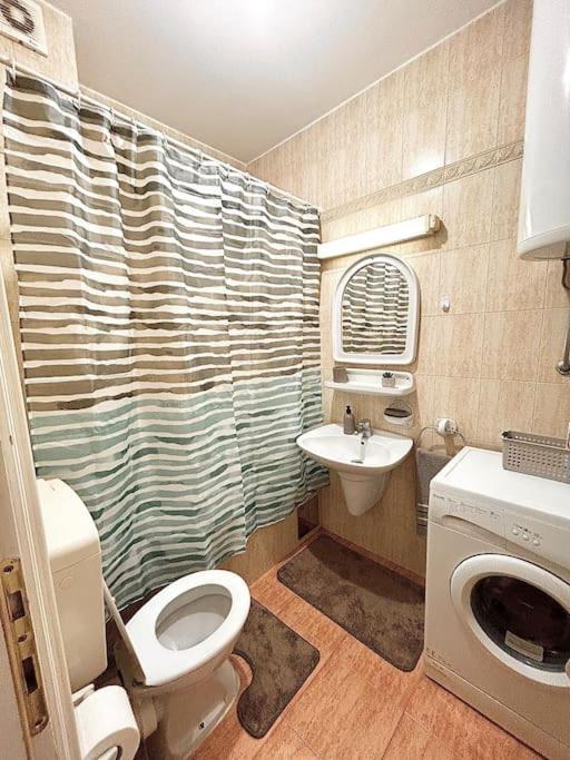 Cozy, Charming One Bedroom Apt Podgoriçe Dış mekan fotoğraf